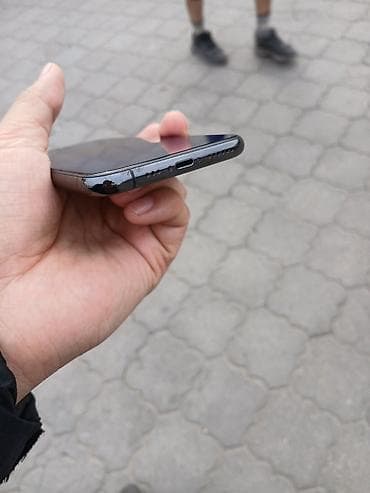 iphone d: IPhone 11 Pro, Б/у, 64 ГБ, Space Gray, Чехол, 77 % — 10