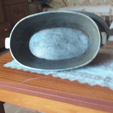 Продаю Гусятницу. Это посуда, сделанная на века из толстого литого