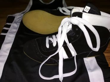 борцовка для борьбы: Трико для борьбы! ADIDAS Борцовки: ADIDAS Качество: высшее!!! Размеры — 7