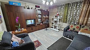 Продаётся дом с времянкой в Бишкеке (Рабочий городок) 🔹 Участок — at lalafo.kg Продаётся дом с времянкой в Бишкеке (Рабочий городок) 🔹 Участок —