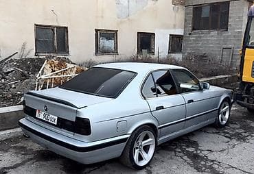 bamper kg: Диски R 18 Комплект, отверстий - 5, Б/у — 1