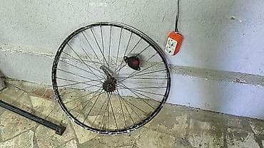 Велозапчасти: Велосипедное колесо (заднее) со спицами и втулкой. требуется ремонт — 1