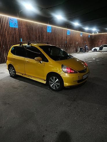Продажа авто: Honda Fit: 2005 г., 1.5 л, Вариатор, Бензин, Хэтчбэк — 5