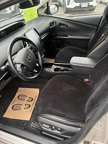 saf: Toyota Prius: 2020 г., 1.8 л, Вариатор, Гибрид, Седан — 8