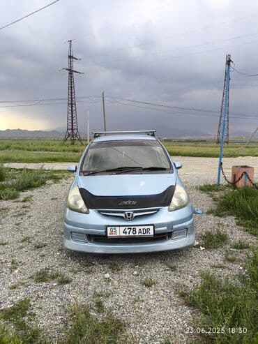 резина на фит: Honda Fit: 2002 г., 1.3 л, Вариатор, Бензин, Хэтчбэк — 1