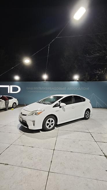 step 2: Toyota Prius: 2013 г., Вариатор, Гибрид, Лифтбек — 4