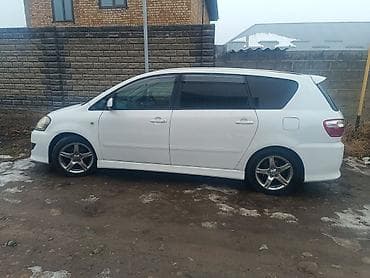 id 4: Toyota Ipsum: 2003 г., 2.4 л, Бензин, Минивэн — 5