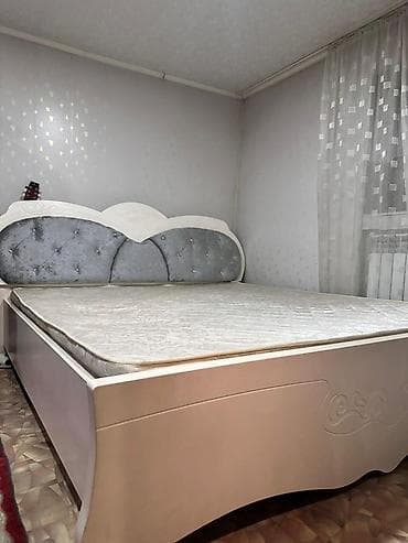 Двуспальная кровать, С мягким изголовьем, длина - 200 см