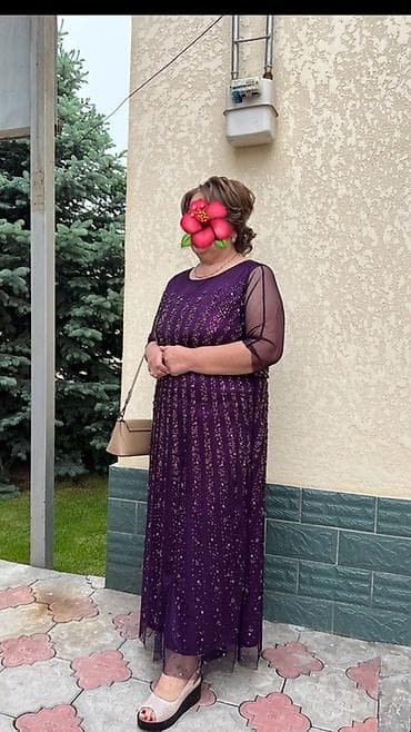 полу класика: Вечернее платье в пол, насыщенного фиолетового цвета. - Силуэт — 2