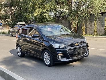 Chevrolet Spark: 2017 г., 1 л, Автомат, Бензин, Хэтчбэк