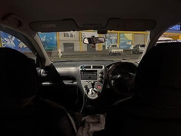 сивик: Honda Civic: 2003 г., 1.5 л, Автомат, Бензин, Хэтчбэк — 6