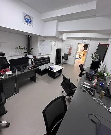 Аренда офисов, 400 м², В жилом комплексе, С отдельной кухней, С отдельным входом, С отдельным сан узлом — 3