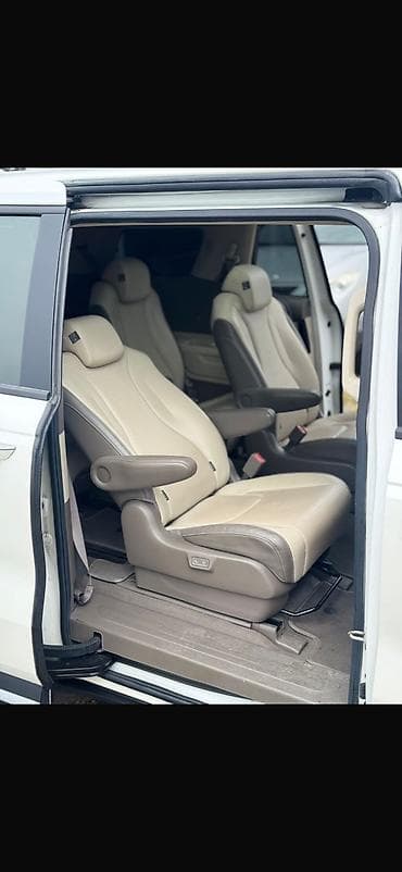 step 2: Kia Carnival: 2021 г., 2.2 л, Автомат, Дизель, Минивэн — 10