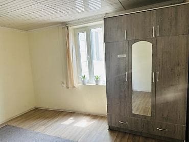 Комнаты: Сдаётся комната в отдельной постройке/флигеле. Описание: - Светлая — 3