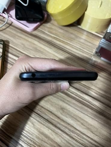 redmi 10 с: Смартфон Redmi 10C, черный. - Экран с каплевидным вырезом под — 5