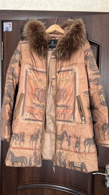 Куртка в хорошем состоянии, размер М, L
1000