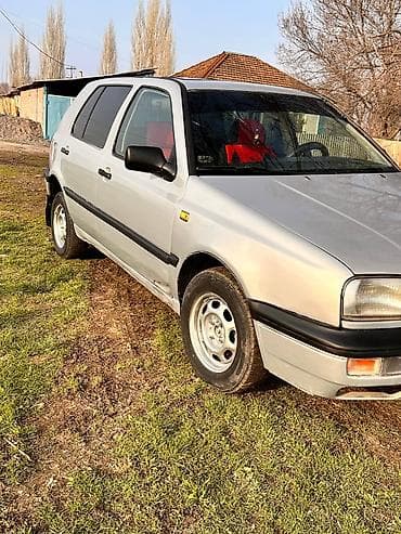 Volkswagen: Volkswagen Golf: 1994 г., 1.6 л, Механика, Бензин, Хэтчбэк — 3