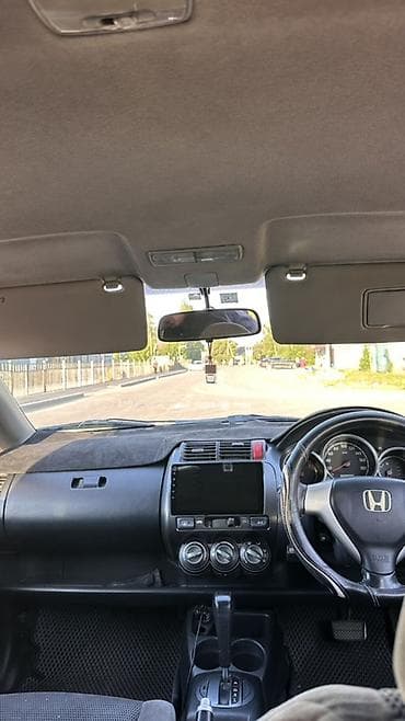 бампер на хонда фит: Honda Fit: 2003 г., 1.5 л, Автомат, Бензин, Хэтчбэк — 7