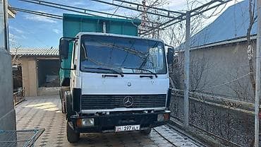 бир: Жүк ташуучу унаа, Mercedes-Benz, Стандарт, 6 т, Колдонулган — 3