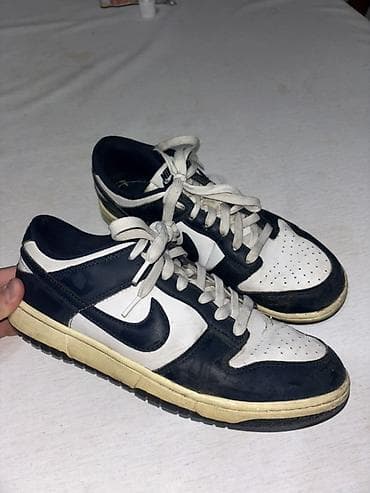 Кроссовки Nike Dunk Low, двухцветные (тёмно‑синий/белый). - Силуэт