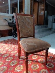 продаются бу стулья: Стул для зала, Б/у, Дерево — 1