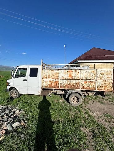 купить фольксваген кадди: Грузовик, Mercedes-Benz, Дубль, Б/у — 5