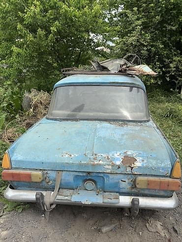 ВАЗ (ЛАДА): Автомобиль ВАЗ (классическая серия, седан синего цвета). Основные — 3