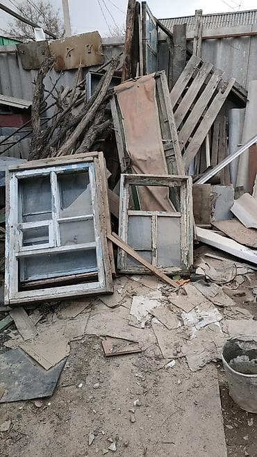 обналичка на двери: Продаю деревянный мусор на дрова. Самовывоз — 1