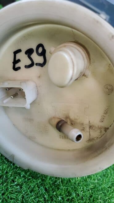 e39: Крышка и датчик топливного насоса Bmw 5 Series E39 Топливный насос — 3