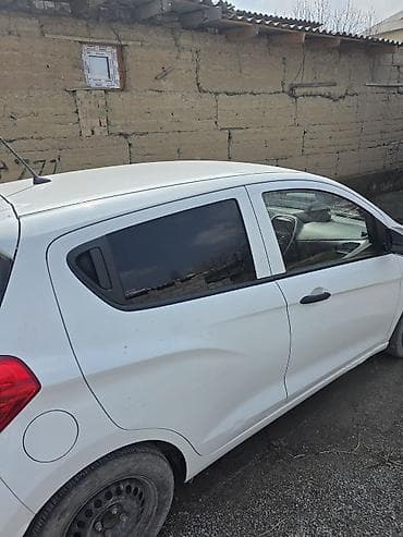 mini kuper: Chevrolet Spark: 2017 г., 1 л, Автомат, Бензин, Хэтчбэк — 9