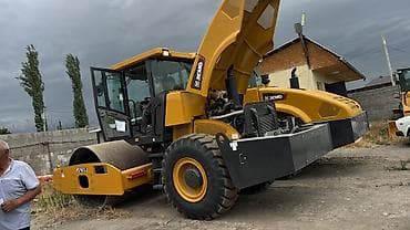 Транспорт: Дорожный вибрационный каток XCMG XS163J + фронтальный погрузчик XCMG — 3