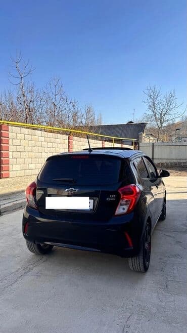 руль и педали: Chevrolet Spark: 2017 г., 1 л, Вариатор, Бензиновая, Хэтчбэк — 2