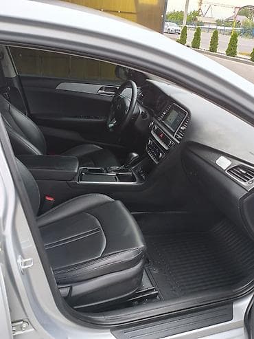 byd e2 2023: Hyundai Sonata: 2022 г., 2 л, Автомат, Газ, Седан — 4