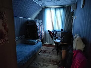 Үйлөр: Продаю мансардный Дом 📍 Расположение: дом в Ж/М Бакай-Ата 📐 Участок — 8