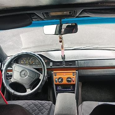 е34 530: Mercedes-Benz W124: 1993 г., 2 л, Седан — 6