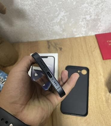 ipad м5: IPhone 16e, Б/у, 128 ГБ, Черный, Защитное стекло, Чехол, Коробка, 99 % — 3