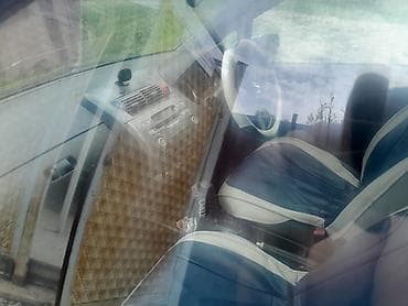 Транспорт: Honda Fit: 2002 г., 1.3 л, Автомат, Бензин, Хэтчбэк — 5