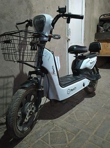 50 кубовый скутер: Электроскутер Panda белого цвета В нормальном состоянии В комплекте — 3