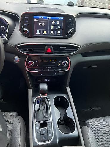 hundai accent: Hyundai Santa Fe: 2019 г., 2.4 л, Автомат, Бензин, Кроссовер — 9