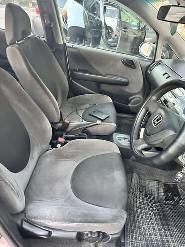 домкрат авто: Honda Fit: 2002 г., 1.3 л, Вариатор, Газ, Хэтчбэк — 10