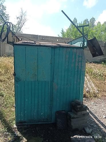 двери со склада: Металлический хозяйственный бокс/вагончик с распашной дверью — 3