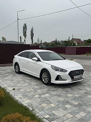 не битая не крашенная радной краске один хозяин: Hyundai Sonata: 2017 г., 2 л, Автомат, Газ, Седан — 3