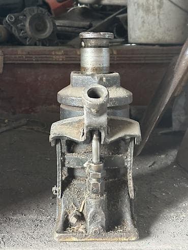 авто данкрат: Домкрат бутылочный механический/гидравлический тип (винтовая — 3