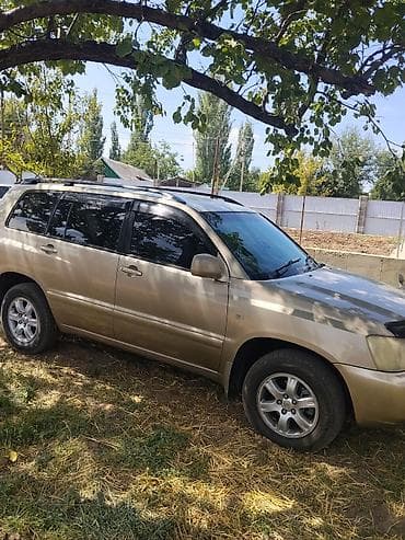 Toyota Kluger: 2003 г., 0.3 л, Автомат, Бензин, Кроссовер — 4