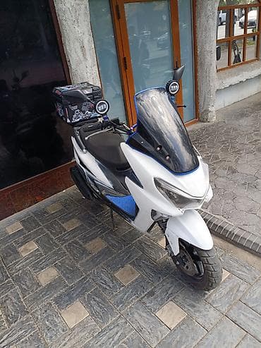 скутер мкси: Продам Maksi 150cc (мотор LIYA) установлены: Кофр 47л Две доп фары — 2