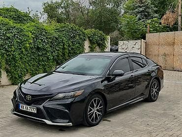 Toyota Camry: 2021 г., 2.5 л, Автомат, Бензин, Седан