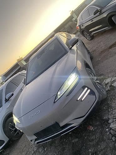 BYD Song Plus: 2023 г., Гибрид, Кроссовер — 1