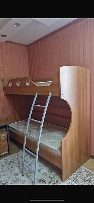 Детский мир: Двухъярусная детская кровать, Б/у, ЛДСП, цвет - Коричневый — 2