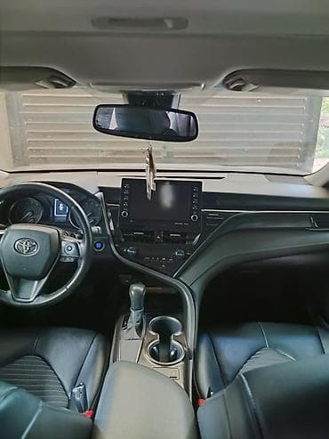 Транспорт: Toyota Camry: 2021 г., 2.5 л, Автомат, Бензин — 8