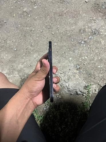 Техника жана электроника: IPhone 14 Pro Max, Колдонулган, 256 ГБ, Кара, Заряддоочу түзүлүш, Каптама, 77 % — 1